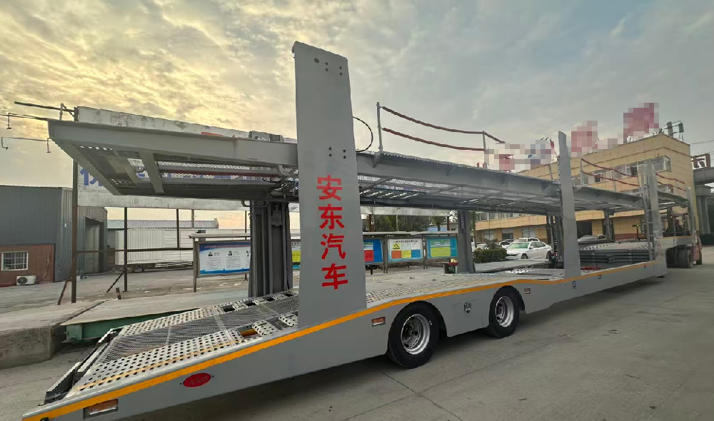 轿运车